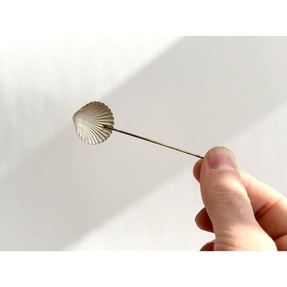 Scalloped Seashell Sterling Silver Vintage Stick Pin | Hat Pin | Scarf Pin - Picture 9 of 9